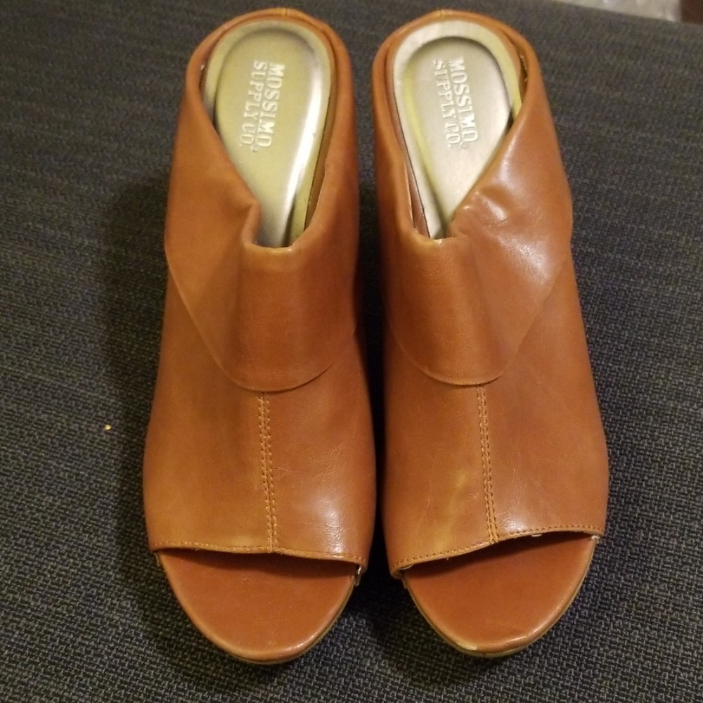 Clogs